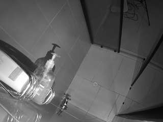 voyeurcam jb shower 2